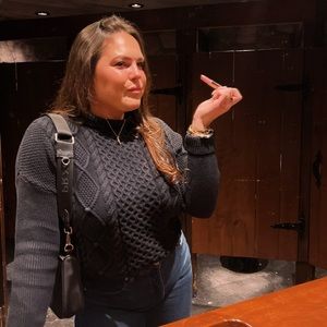 Meet your Posher, Adeline